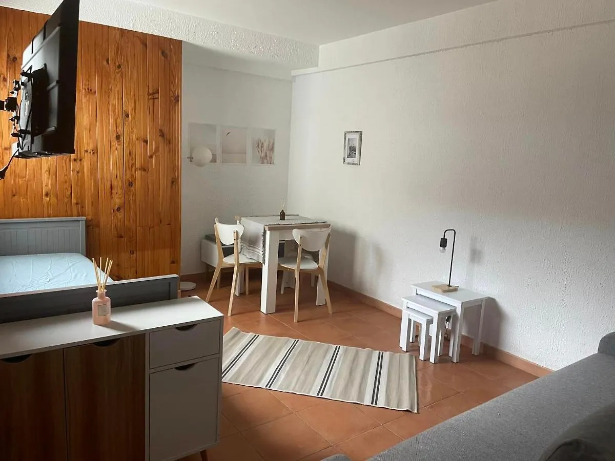 Studio Cosy Auron Apartment